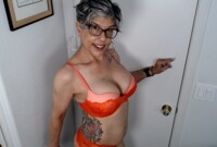 Performer IzzyOnCam Photo 1