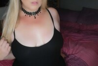 Performer CurvyCourtneyUK Photo 4