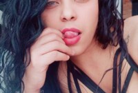 Performer QueenOfSquirtXx Photo 12