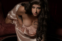 Performer IvoneFisher Photo 11
