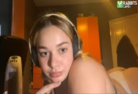 Artist Ellalouisee89 Video 1