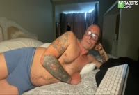 Artiest Curious_b Video 1