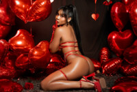 Performer LizyTaylorr Photo 2