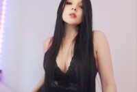 Artista NatalhyPregnant Foto 3