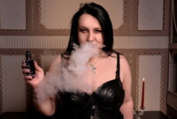 Performer QueenOfTheHaze Photo 12