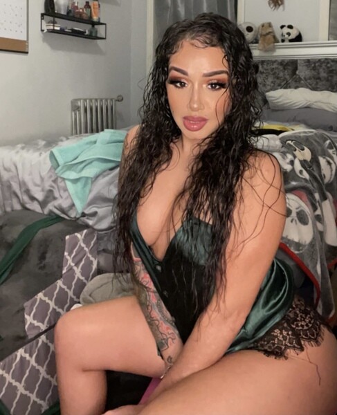 Interprète GoddessSavannahBundles Photo1