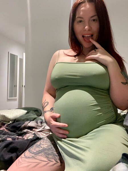 Interprète pregnantbritishmilf Photo2