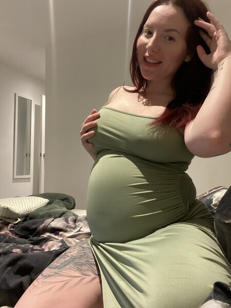 Interprète pregnantbritishmilf Photo1