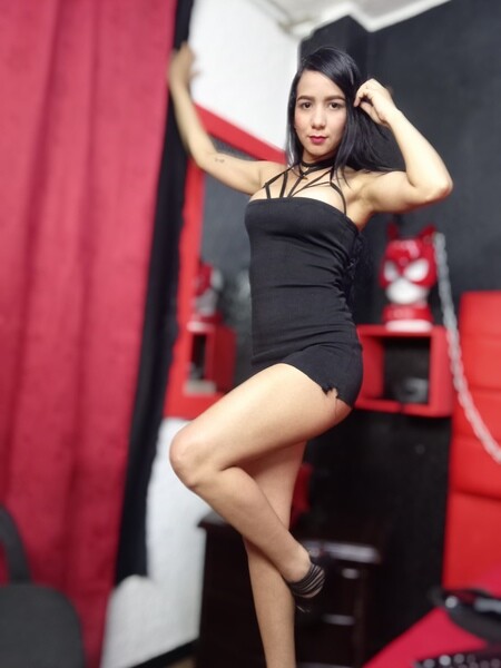 Performer LaurenSlave Photo8