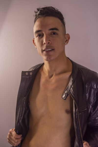 Performer Latinboyzsex Photo6