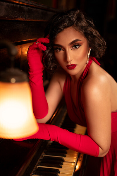 Performer AnnieBennett Photo7
