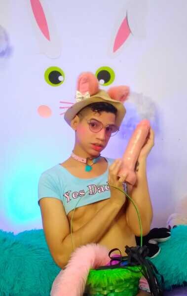 Performer FemboyAriel Photo5