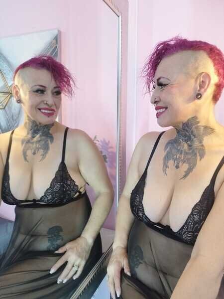 Artist SandyyRose Foto 1