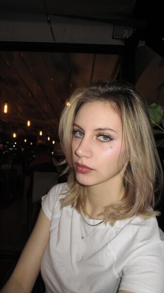 Interprete CherryRoseLove Foto1