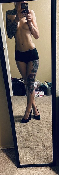Performer DiemonDoll19 Photo 1