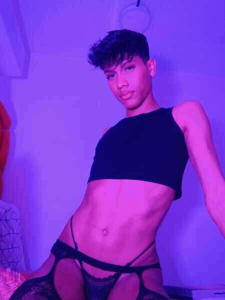 Performer Jonas_Hill Photo 1