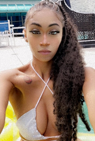Interprete GoddessBaileyBlossom Foto4