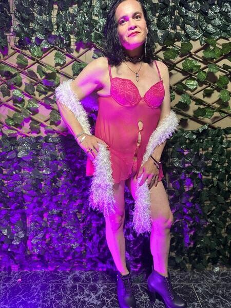 Performer Mishell_Bons Photo 1