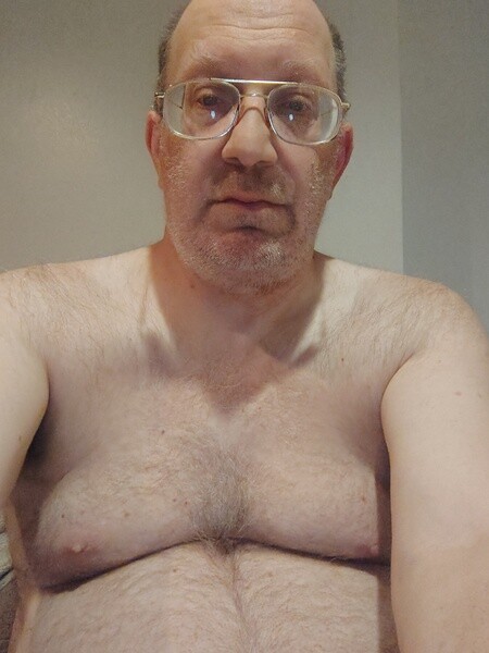 Interprète ReverendMale Photo 1