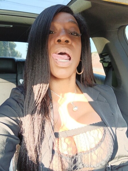 Interprete BustyBlackGirl4U Foto2