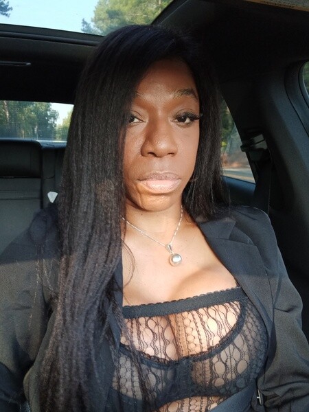 Interprete BustyBlackGirl4U Foto1