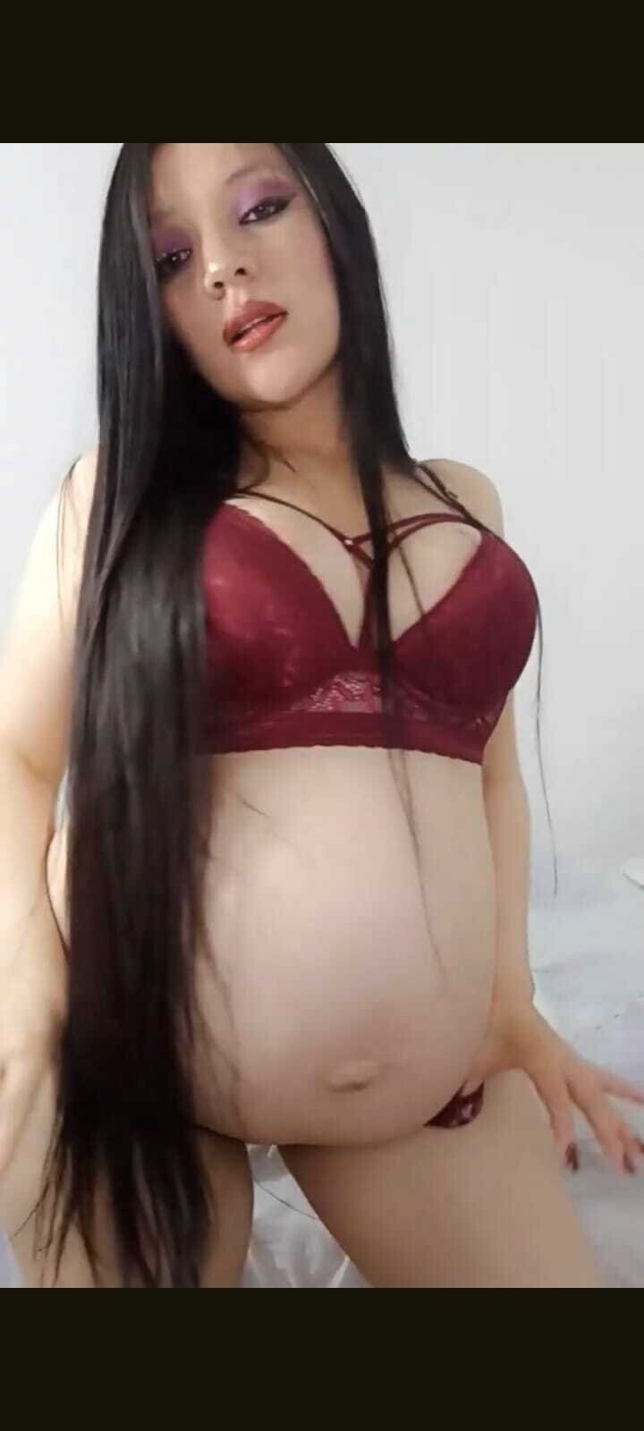 Artista NatalhyPregnant Foto 1