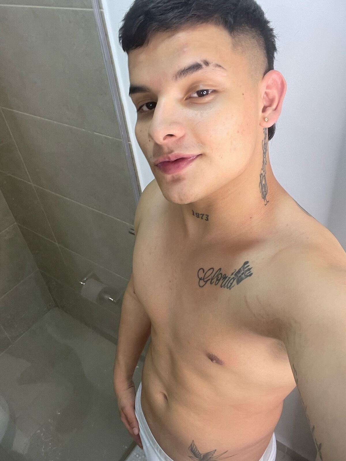 Performer Andyvibes19 Photo 1