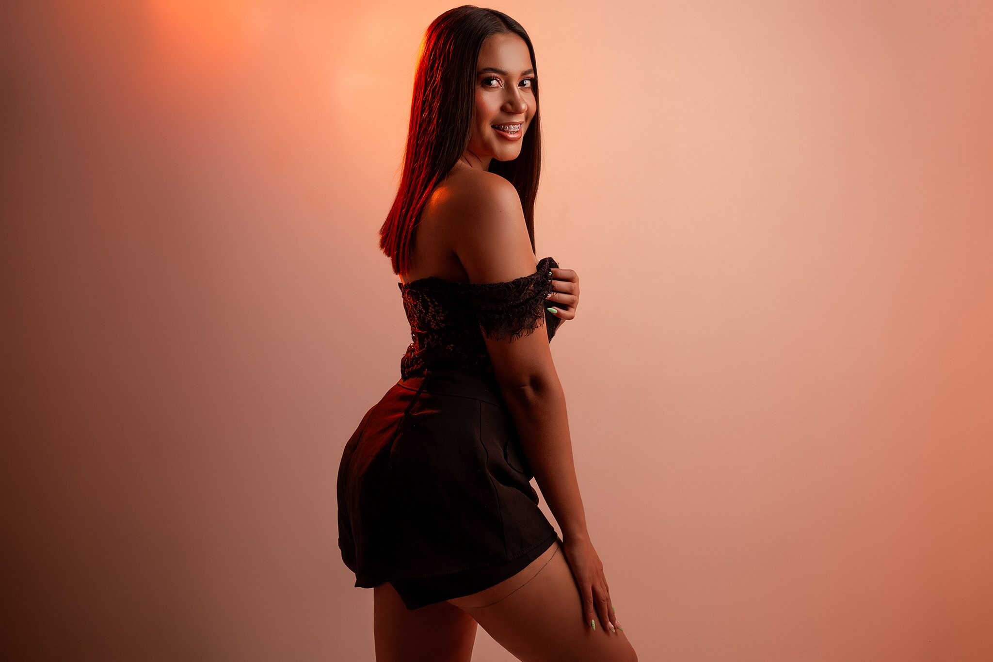 Performer EnyelBrown Photo 1