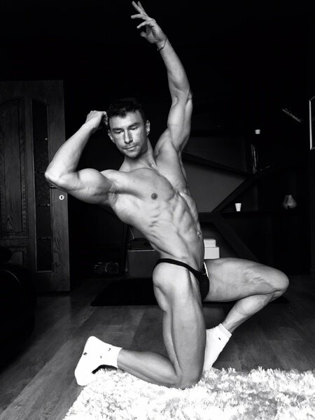 Performer MuscularKevinxxx Photo 1