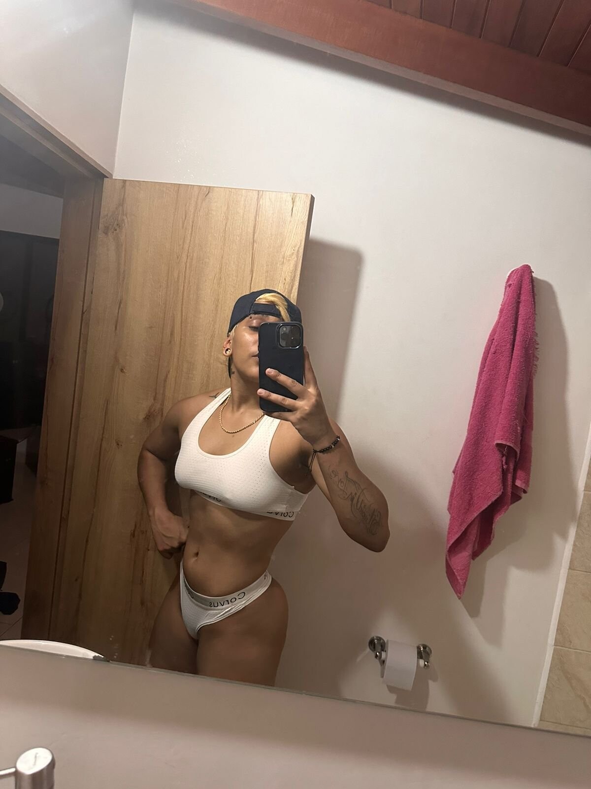 Interprete ZhoeSexyGirl Foto 1