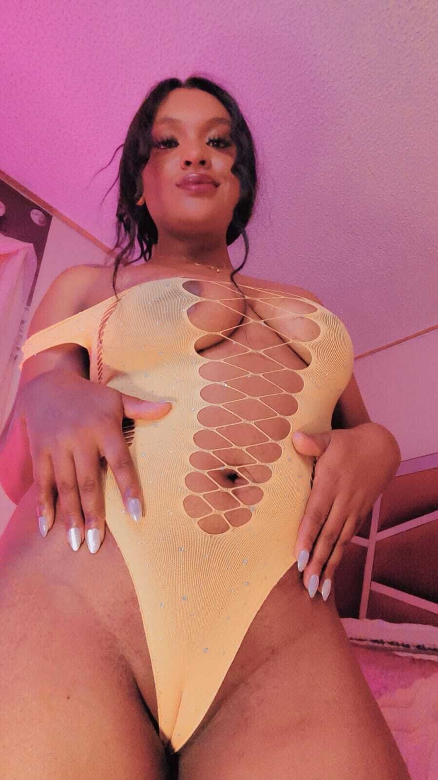Performer allycharlotte Photo 1
