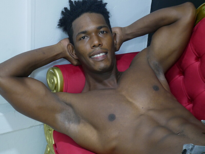 Performer HornyBlackskin Photo7