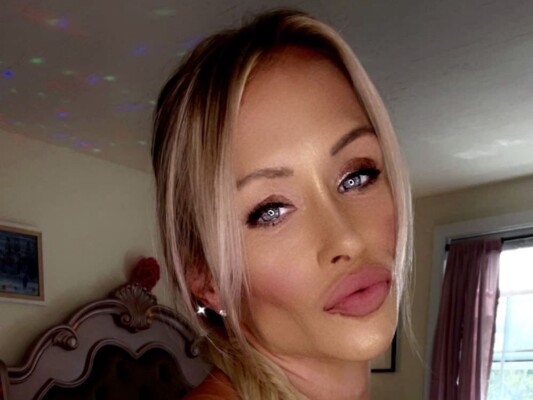 Profilbilde av Charlii_Gaines webkamera modell