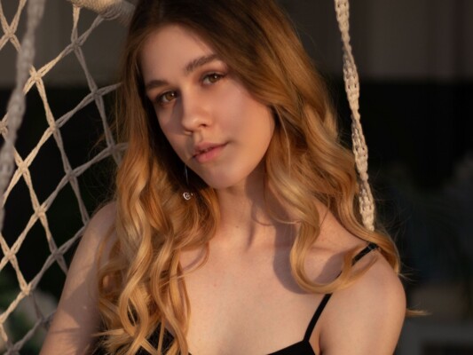 LizzieOSunny cam model profile picture 
