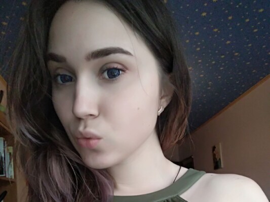 KarinaLav profilbild på webbkameramodell 