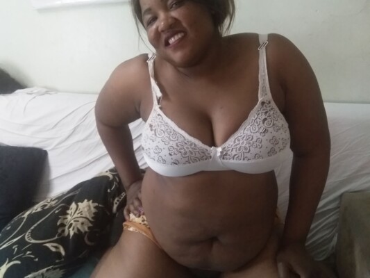 BustyChubby cam model profile picture 