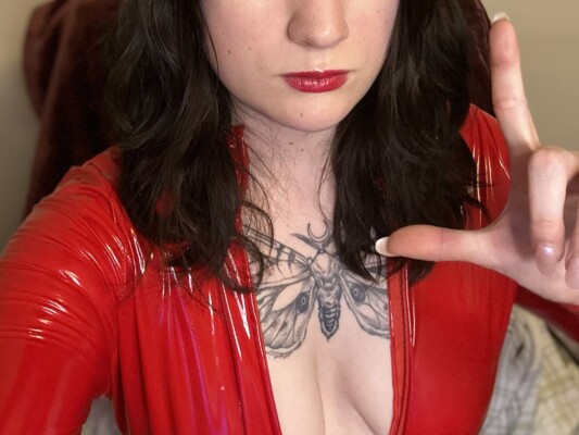 MistressOana profilbild på webbkameramodell 