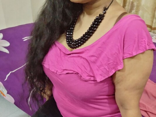 Radhikaa profilbild på webbkameramodell 