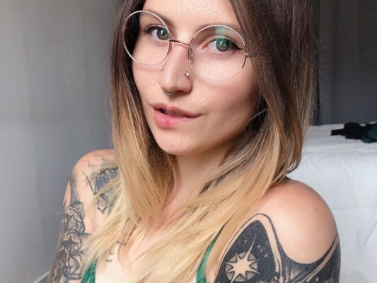 Foto de perfil de modelo de webcam de SweetMatoushka 