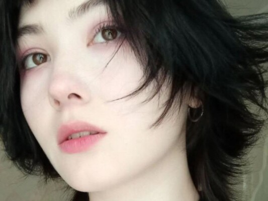 yukiokada profilbild på webbkameramodell 