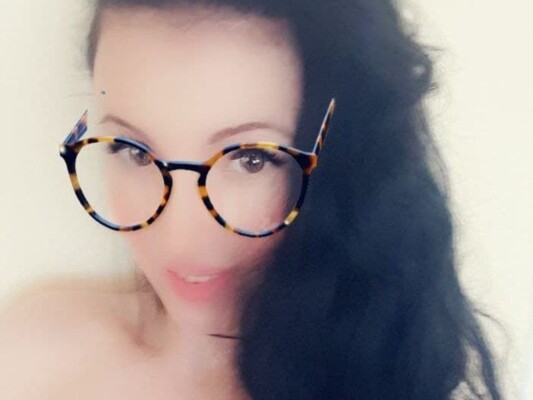 Foto de perfil de modelo de webcam de TiffanyyyDoll 