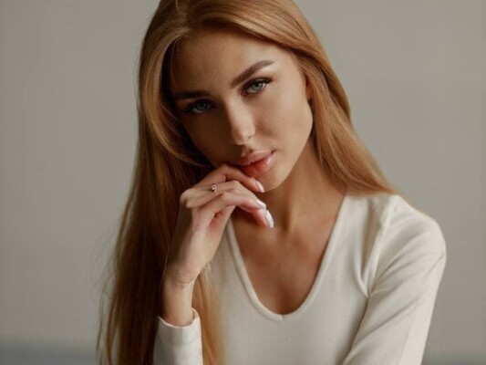 Adellynn cam model profile picture 