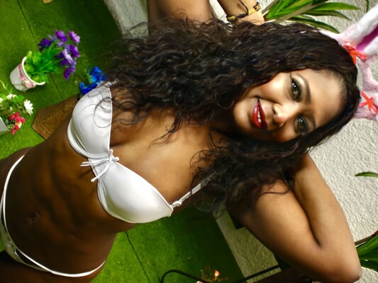 Image de profil du modèle de webcam brunettesexxyMilf
