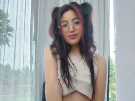 emmilly21 cam model profile picture 