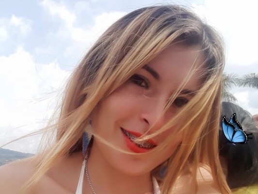 Image de profil du modèle de webcam Alexandrasaen