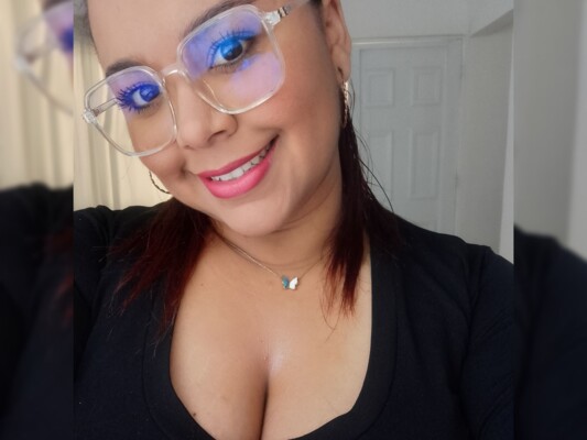 Candybrowm100 cam model profile picture 