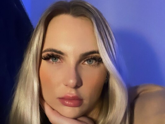 Blondie44x profilbild på webbkameramodell 