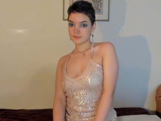 elizabethdeneuve profilbild på webbkameramodell 