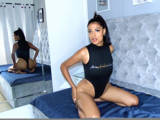 Foto de perfil de modelo de webcam de CoralQueen 