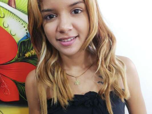 Tinamaryt profilbild på webbkameramodell 